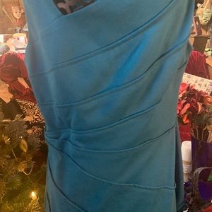 London Times gorgeous jersey dress form fit .